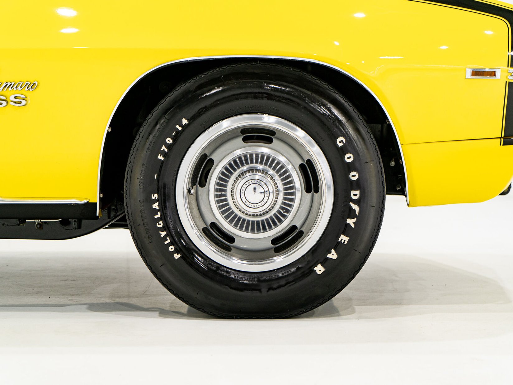 Chevrolet Camaro SS **PRIX EN USD** With factory A/C 1969 Jaune Montréal - photo #35