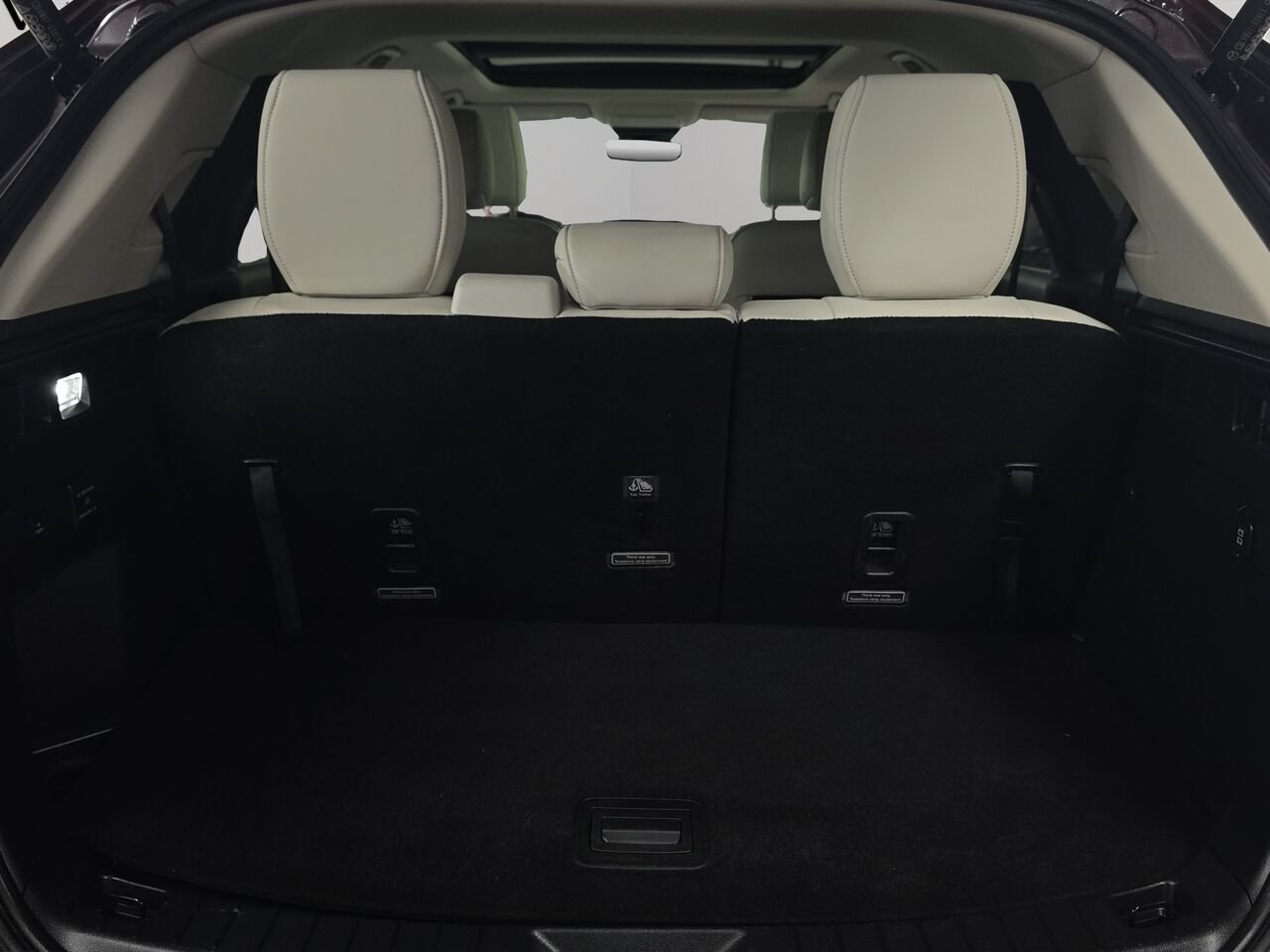2024 Mazda CX-90 hybride rechargeable GT Red Val-David - photo #24