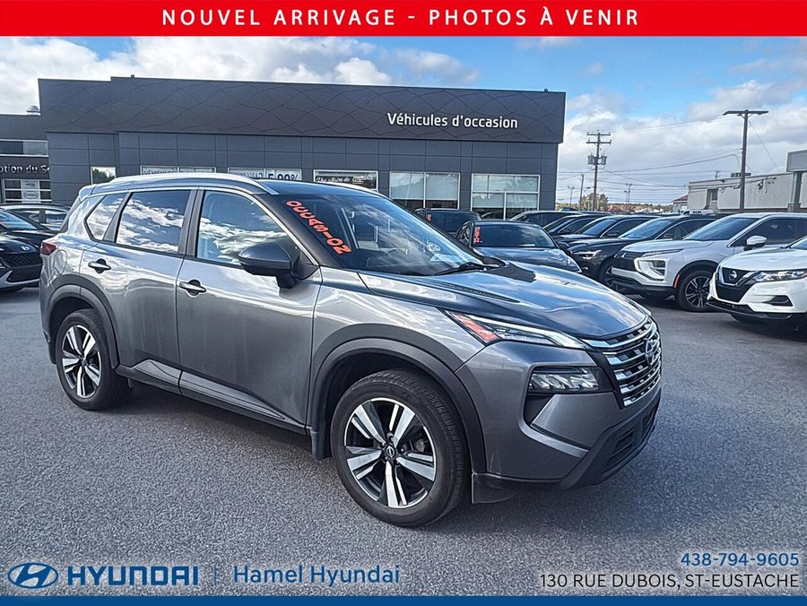 Nissan Rogue SV Moonroof AWD 2024 Gris