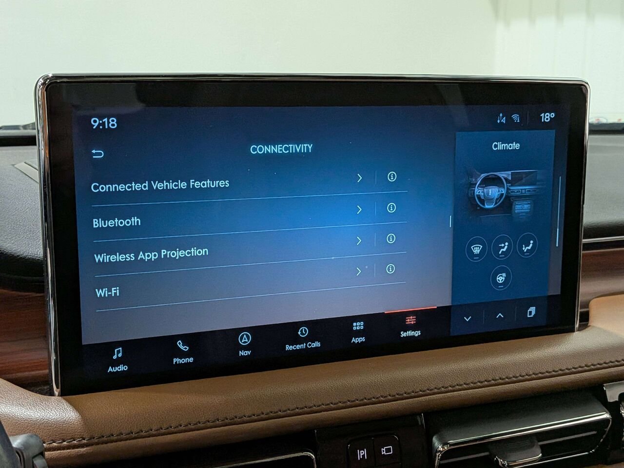 2022 Lincoln Nautilus Reserve AWD Black Val-David - photo #25