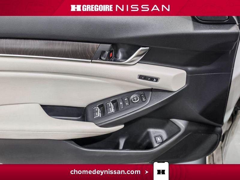 Honda Accord CL7288 | Touring * Cuir * Toit * Mag * Volant Chauffant 2018 Blanc Laval - photo #13