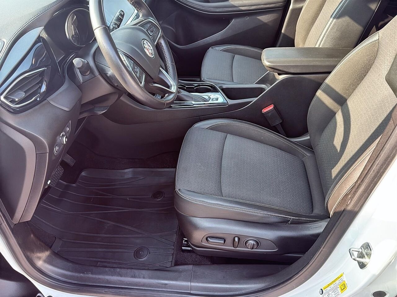 2020 BUICK ENCORE SPORT TOURING White Saint-Hyacinthe - photo #7