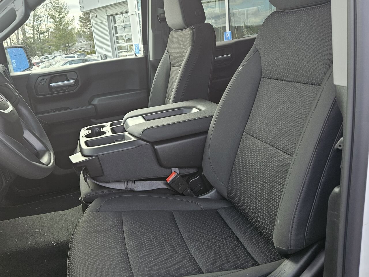 GMC Sierra 1500 Pro cabine multiplace 4RM 157 po 2026 Blanc sommet Thetford Mines - photo #11