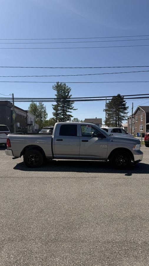 2023 RAM 1500 Classic Grey Nantes - photo #4