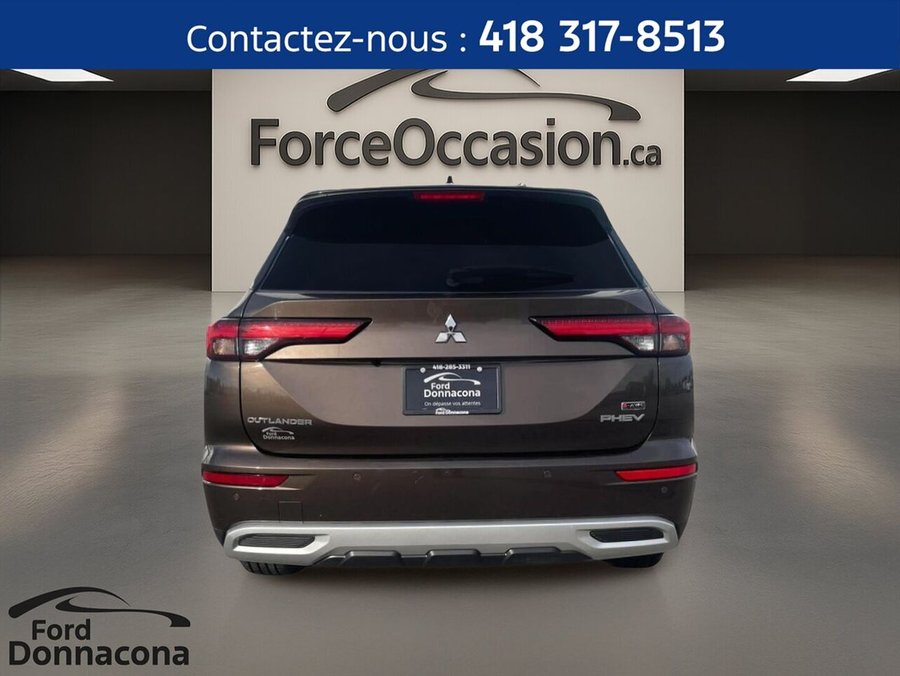 Mitsubishi Outlander PHEV LE S-AWC - PHEV - ÉCONOMIQUE - 7 PASSAGERS 2024 Gris