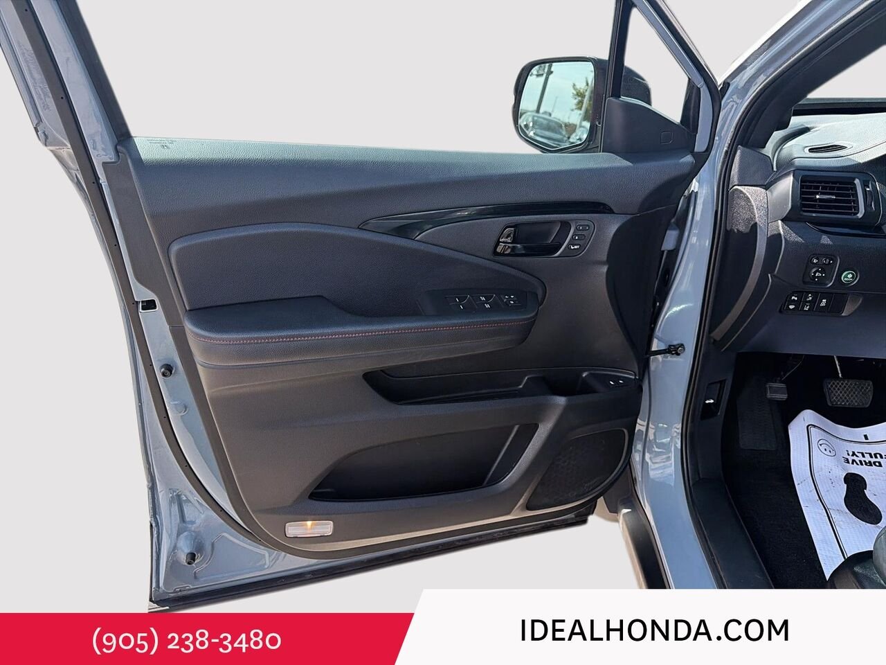 2024 Honda Passport Grey Mississauga - photo #7