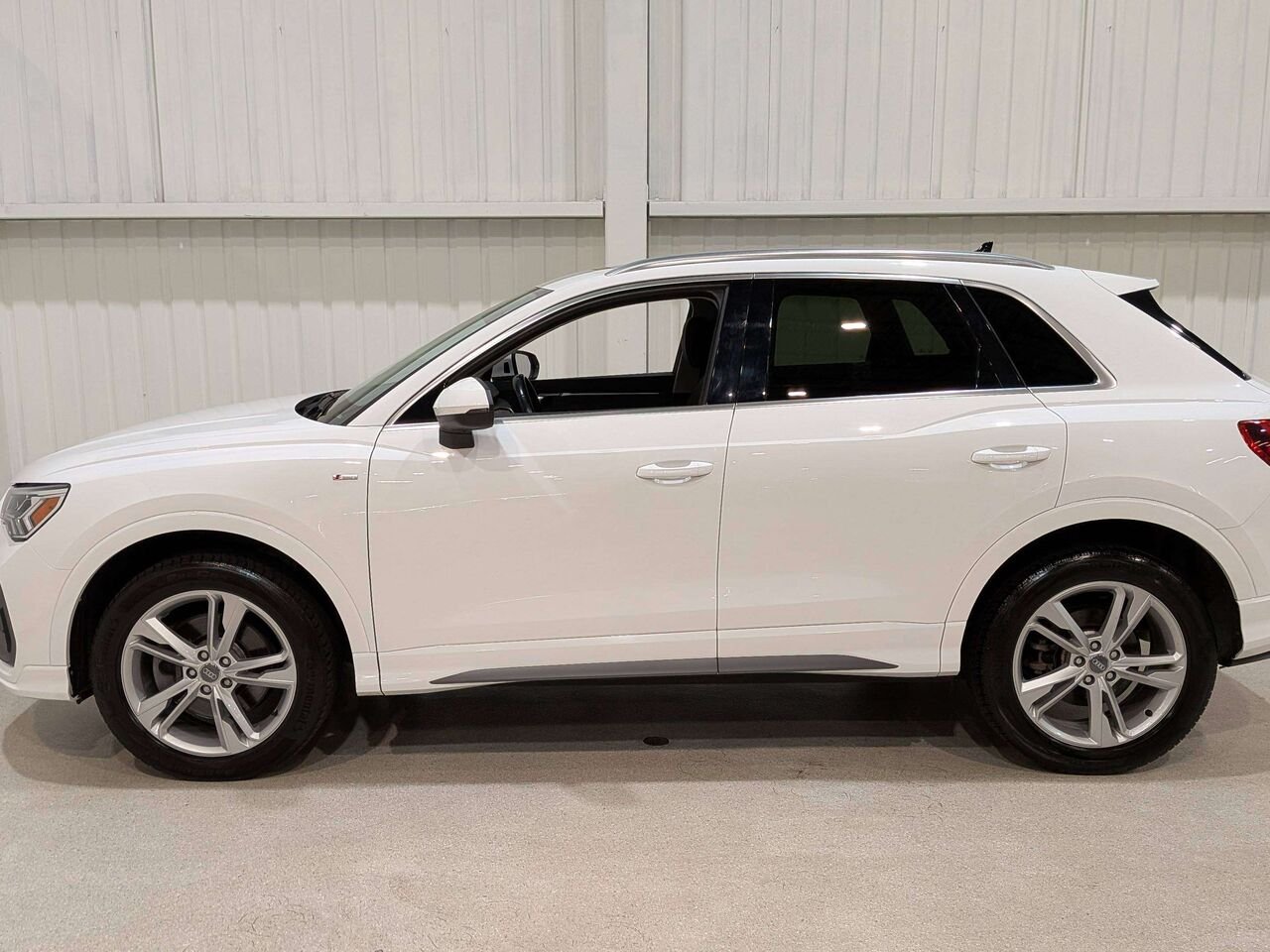 2020 Audi Q3 Progressiv 45 TFSI quattro White Val-David - photo #4