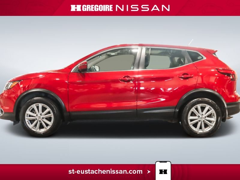 2017 Nissan Qashqai Red Laval - photo #4