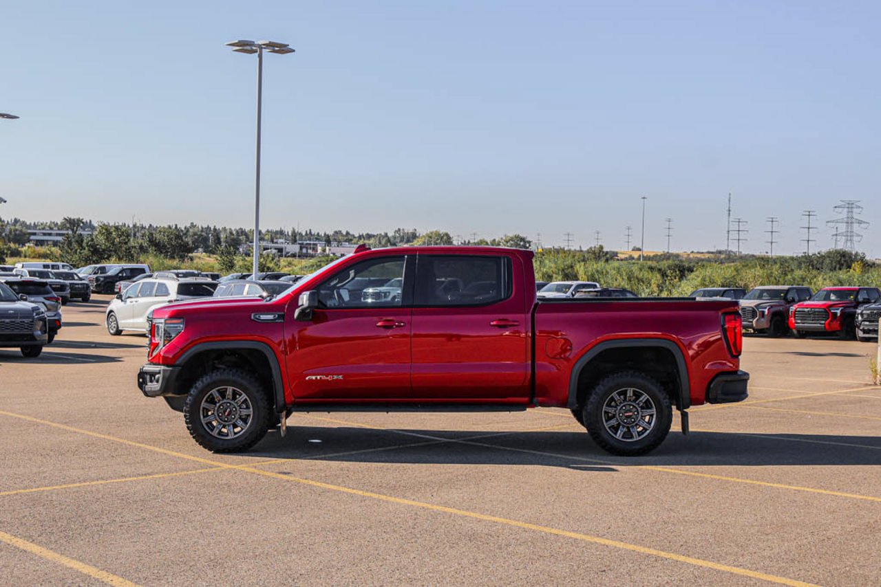 2024 GMC Sierra 1500 4WD Crew Cab 147 AT4X Red Sherwood Park - photo #4