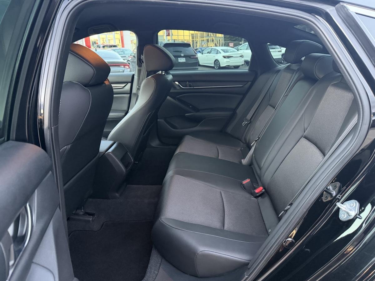 2021 Honda Accord Sedan Black  - photo #9