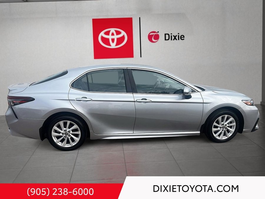 2024 Toyota Camry SE Auto Silver