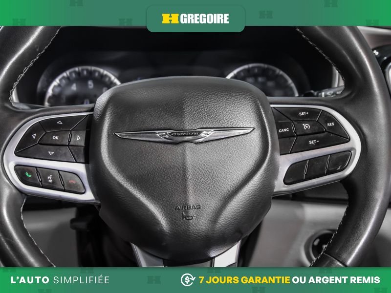 2022 Chrysler Grand Caravan Black Blainville - photo #16