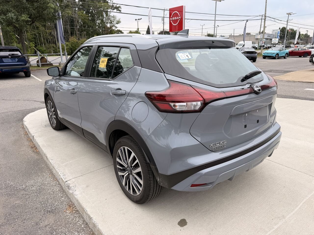Nissan Kicks SV 2024 Gris Châteauguay - photo #10