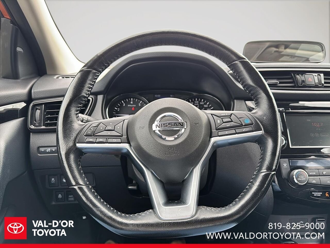 2023 Nissan Qashqai SV Orange Val-d'Or - photo #12