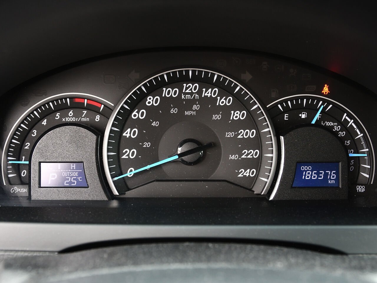 Toyota Camry Berline, boîte automatique, LE 2014 Bleu Saint-Hyacinthe - photo #19
