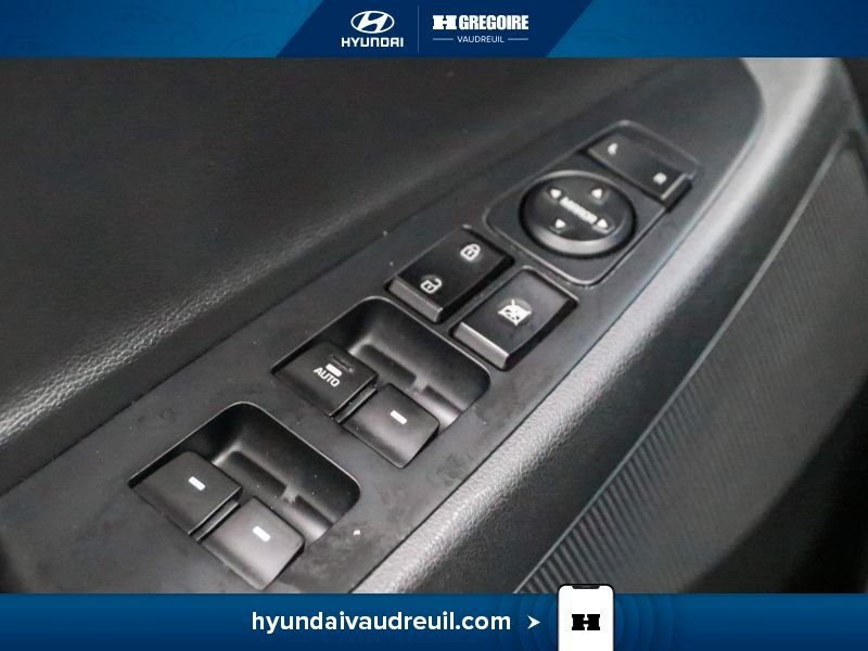 Hyundai Tucson 2018 Bleu Laval - photo #16