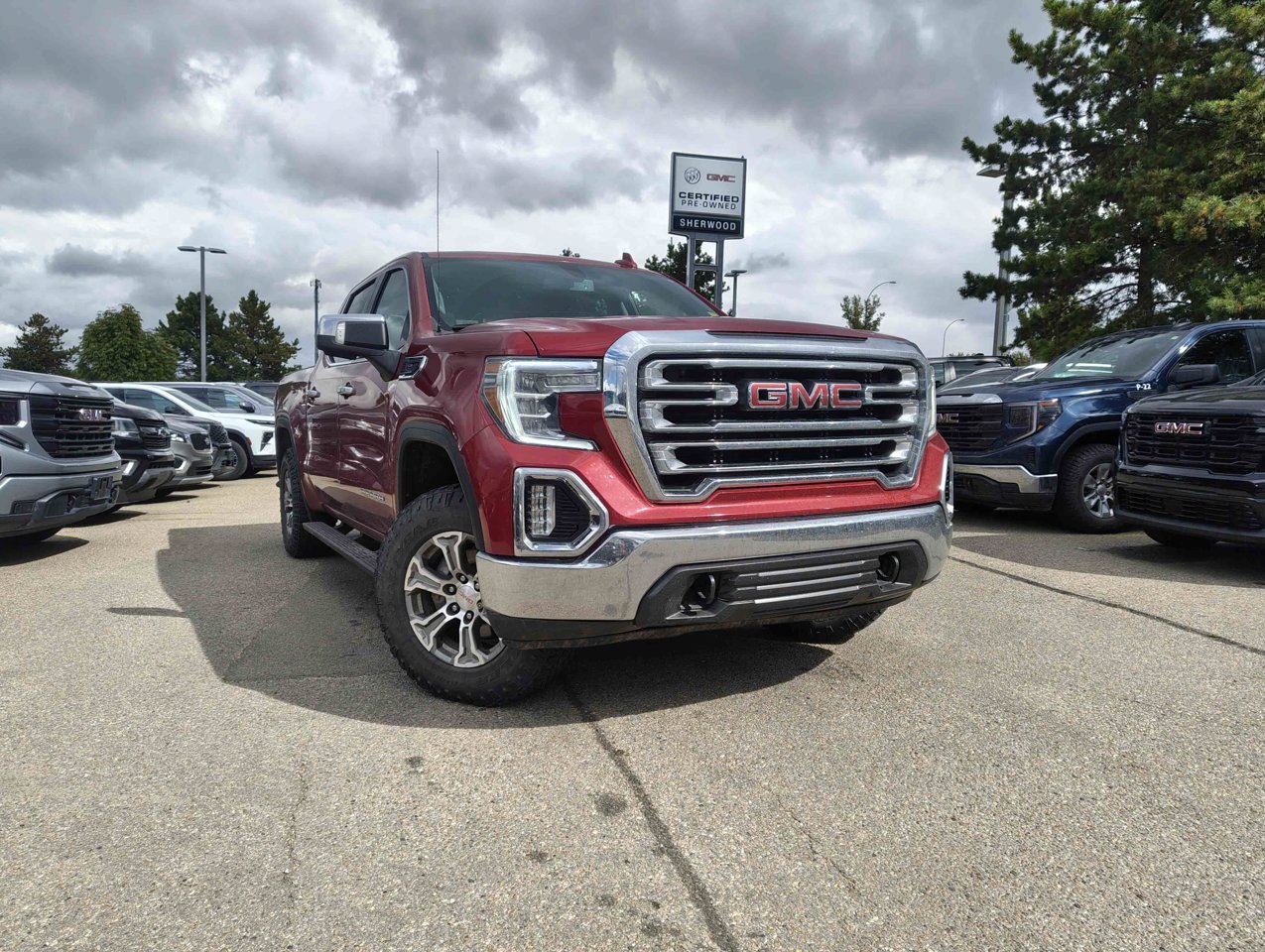 2021 GMC Sierra 1500 4WD Crew Cab 147 SLT Red Sherwood Park - photo #1