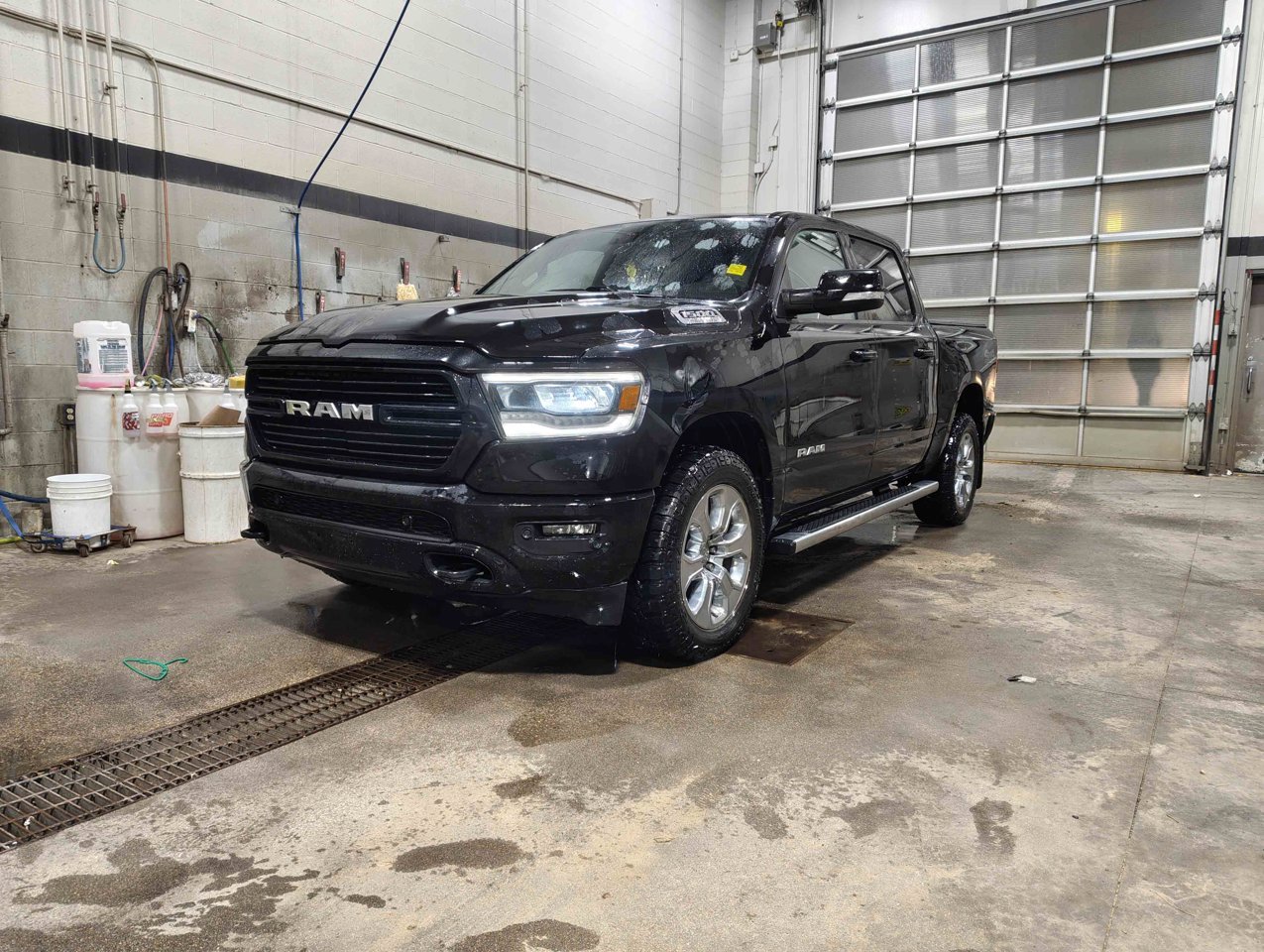 2019 Ram 1500 Big Horn 4x4 Crew Cab 5'7 Box Black Sherwood Park - photo #3