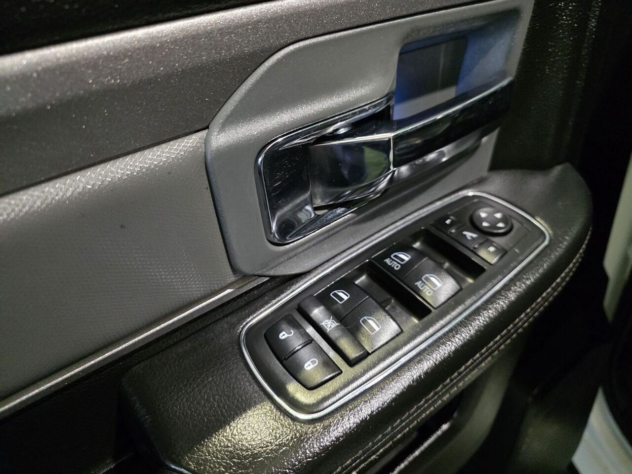2018 Ram 2500 White  - photo #19