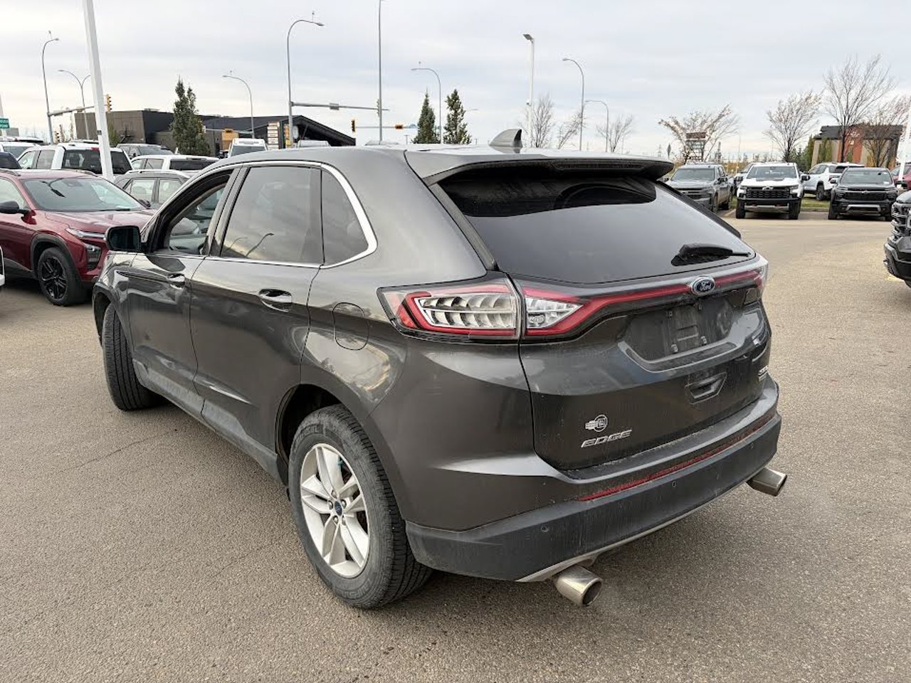 2017 Ford Edge 4dr SEL AWD Grey Sherwood Park - photo #4