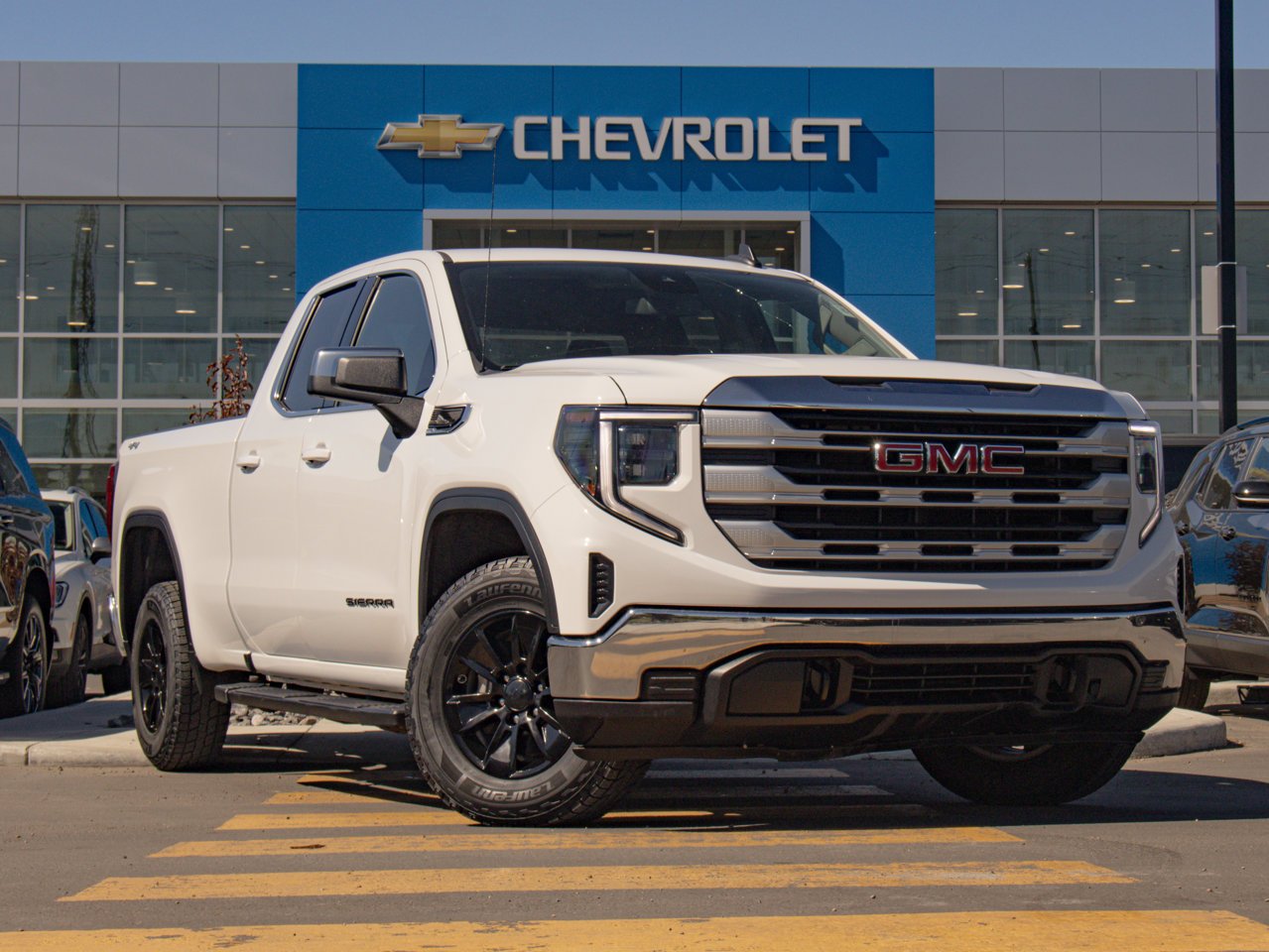 2023 GMC Sierra 1500 4WD Double Cab 147 SLE White Sherwood Park - photo #13
