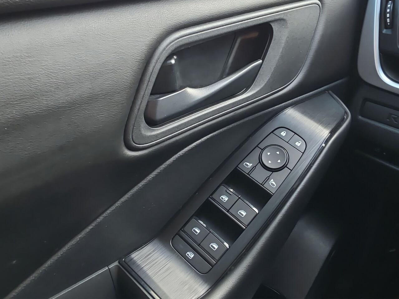 Nissan Rogue S TI AWD, Cruise control, Sièges chauffant, écran tactile 2024 Rouge Val-David - photo #13