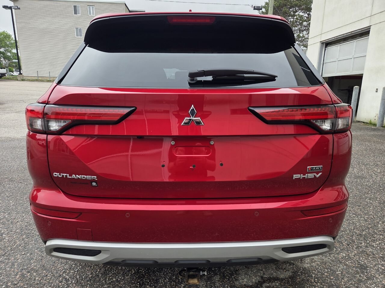 2023 MITSUBISHI Outlander Plug-In Hybrid Red Mont-Laurier - photo #5