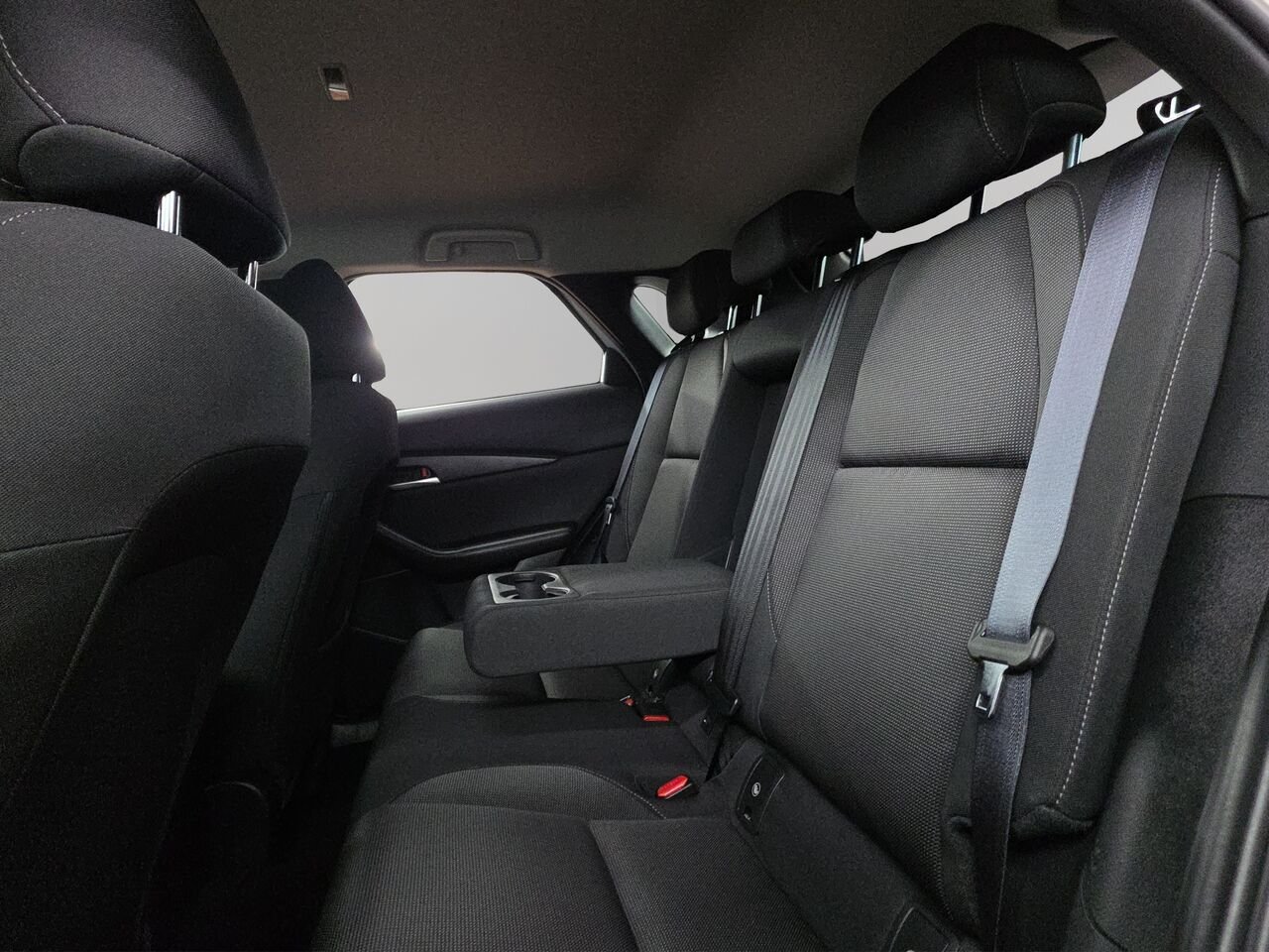 2025 Mazda CX-30 GX White Val-David - photo #23