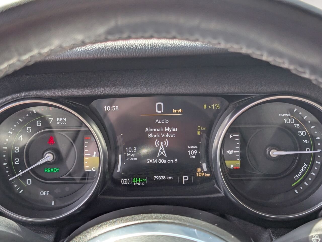 Jeep Wrangler 4xe SAHARA 4XE/SIÈGES EN CUIR/AC BIZONE/CAMÉRA DE RECUL/MACHEPIEDS 2023 Argent Sherbrooke - photo #15