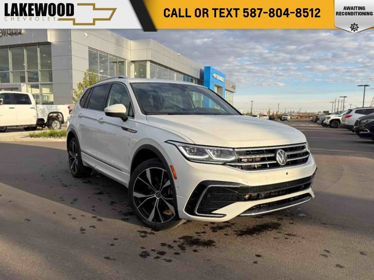 2024 Volkswagen Tiguan Highline R-Line 4MOTION White Sherwood Park - photo #0