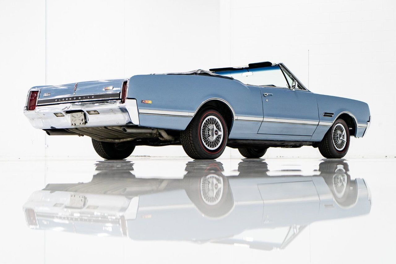 Oldsmobile 442 PRIX EN USD | Matching# 400cu.in. 4-Speed 1966 Bleu Montréal - photo #34