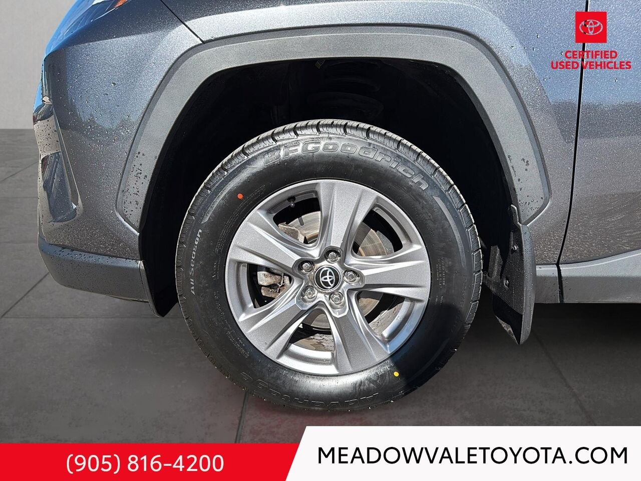 2023 Toyota RAV4 One Owner, New Brake Pads and Rotors on the front and the back Grey Mississauga - photo #6