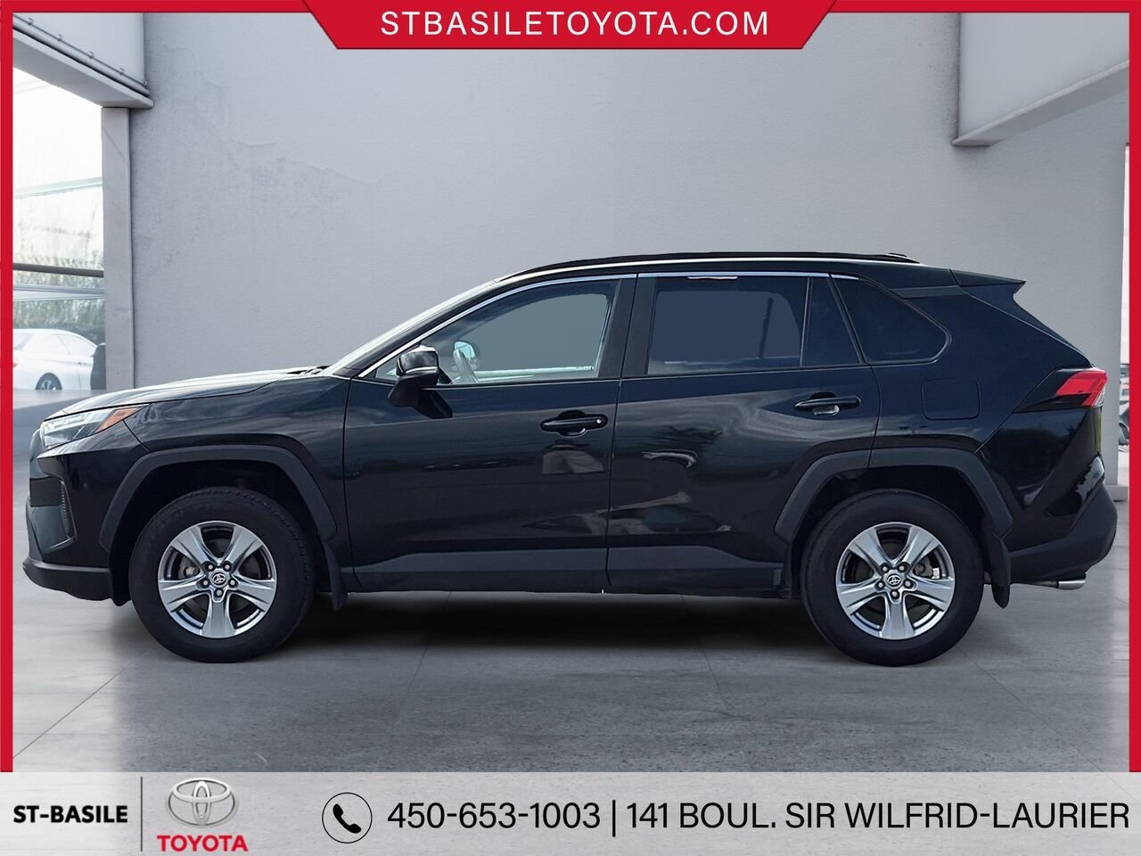 TOYOTA RAV4 2023 Noir minuit métallisé Saint-Basile-le-Grand - photo #7