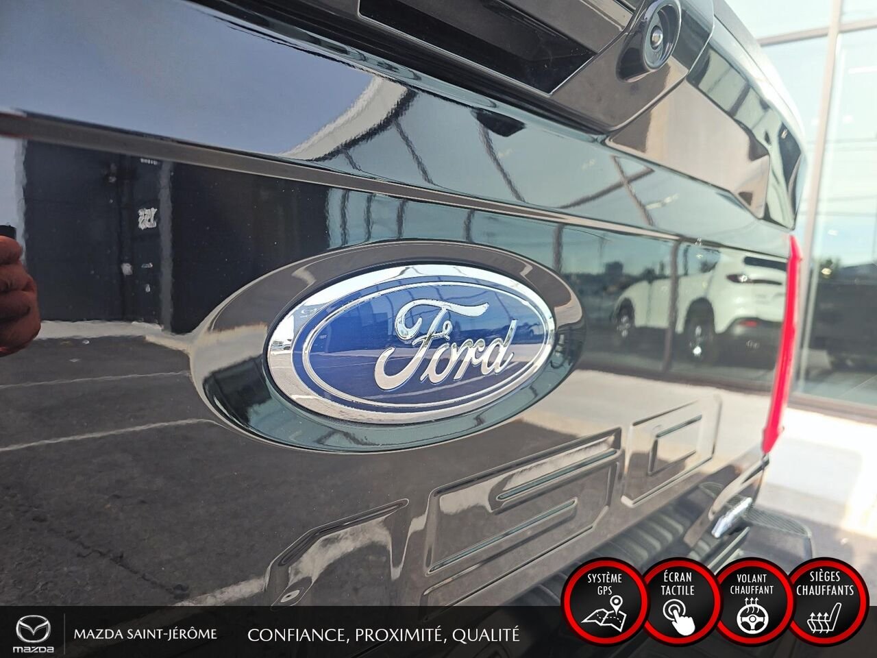 2023 Ford F-150 XLT SPORT | POWERBOOST 3.5L | GROS PNEUS | 4X4 | Black Saint-Jérôme - photo #7