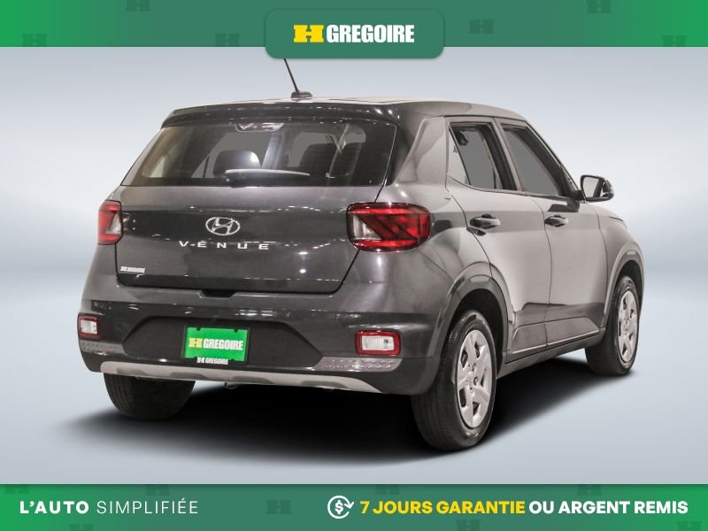2024 Hyundai Venue Grey Laval - photo #8