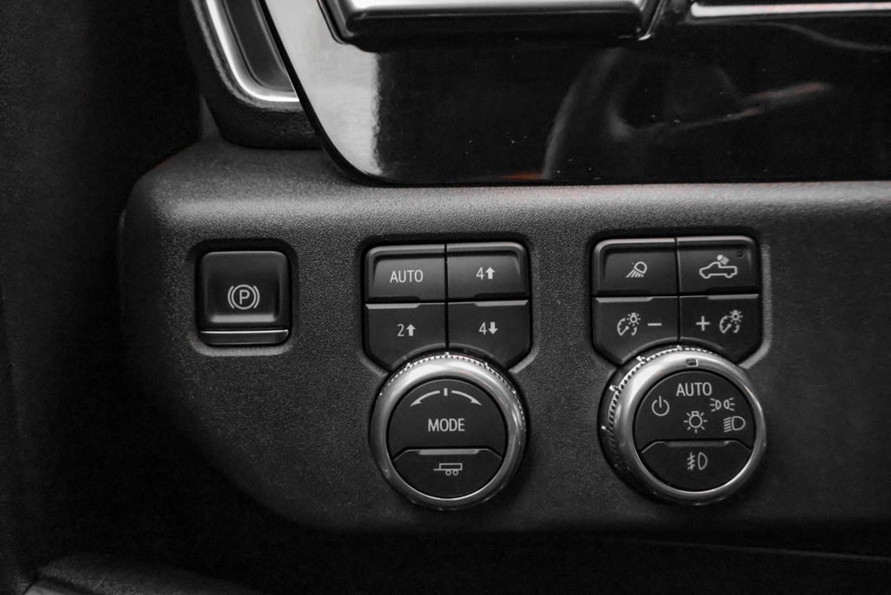 2026 GMC Sierra 1500 4WD Crew Cab 147 Elevation Black Sherwood Park - photo #18