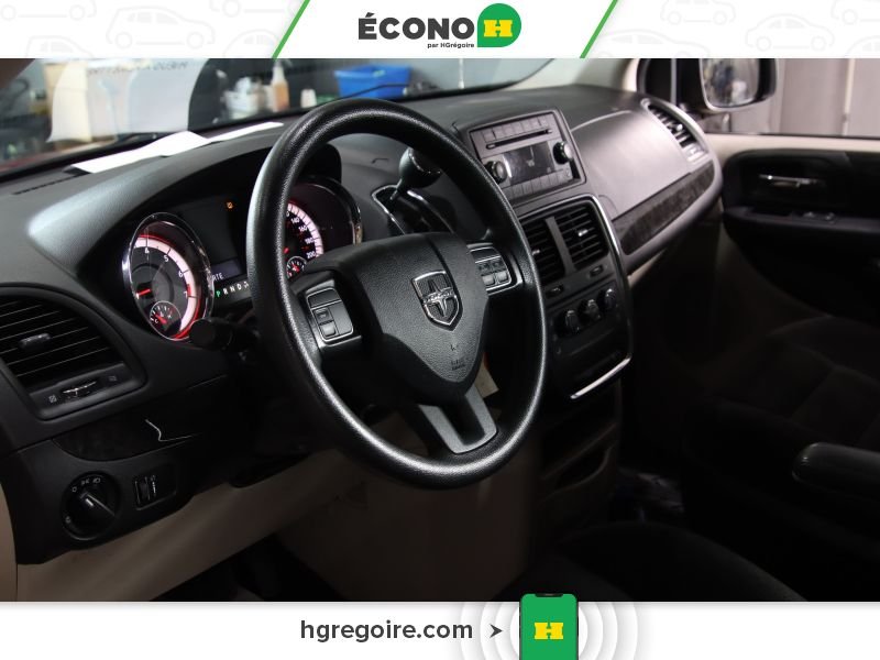 2016 Dodge GR Caravan Red Blainville - photo #14