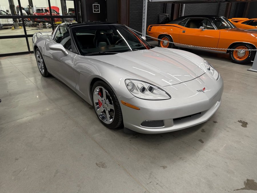 2006 Chevrolet Corvette | Heated Seats | Tinted & Painted Roof Panels | Memory Driver Seat Machine Silver Metallic