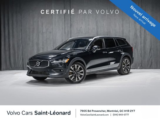 2023 Volvo V60 Cross Country Plus 