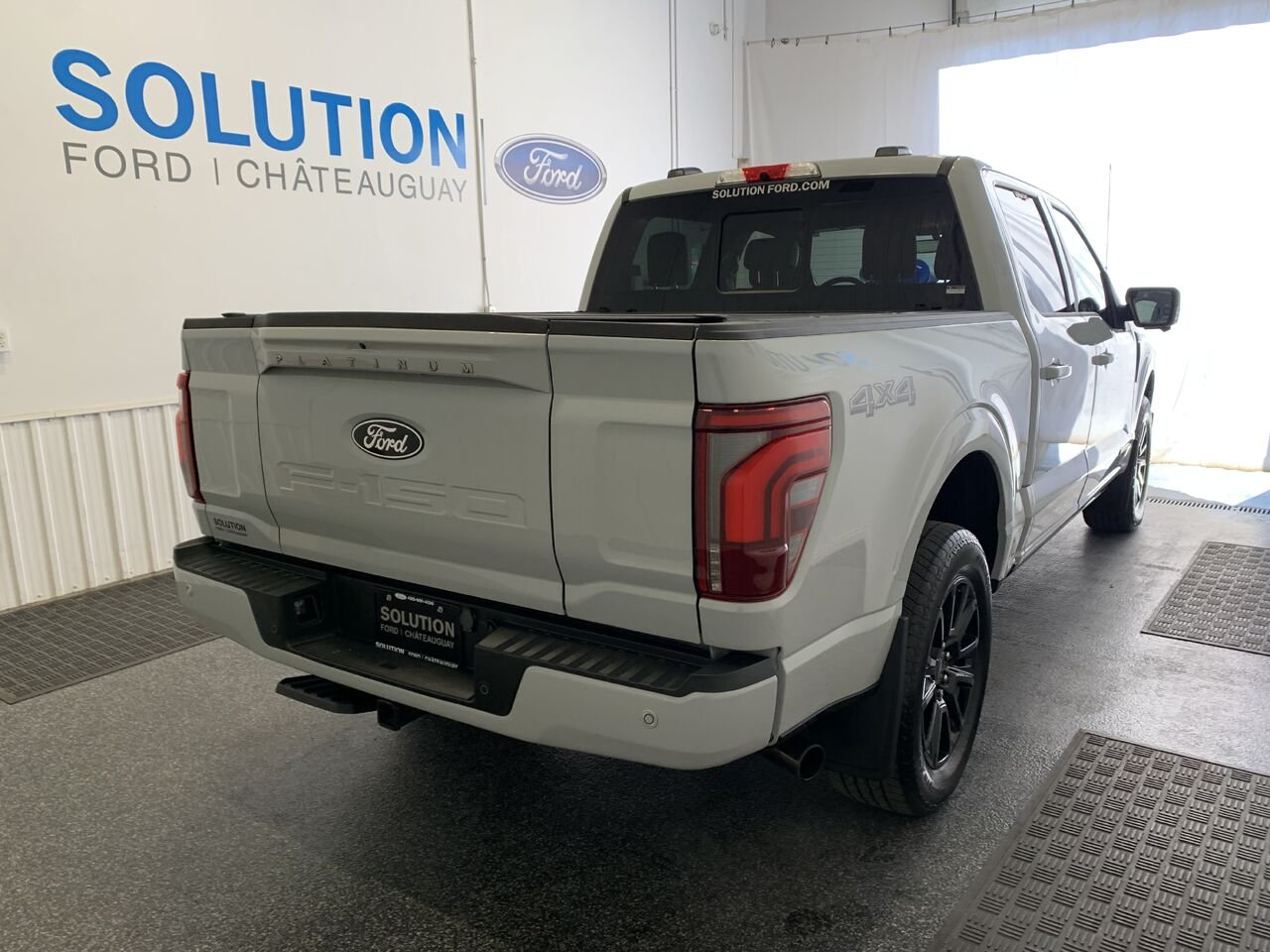 2024 Ford F-150 PLATINUM Grey Châteauguay - photo #10