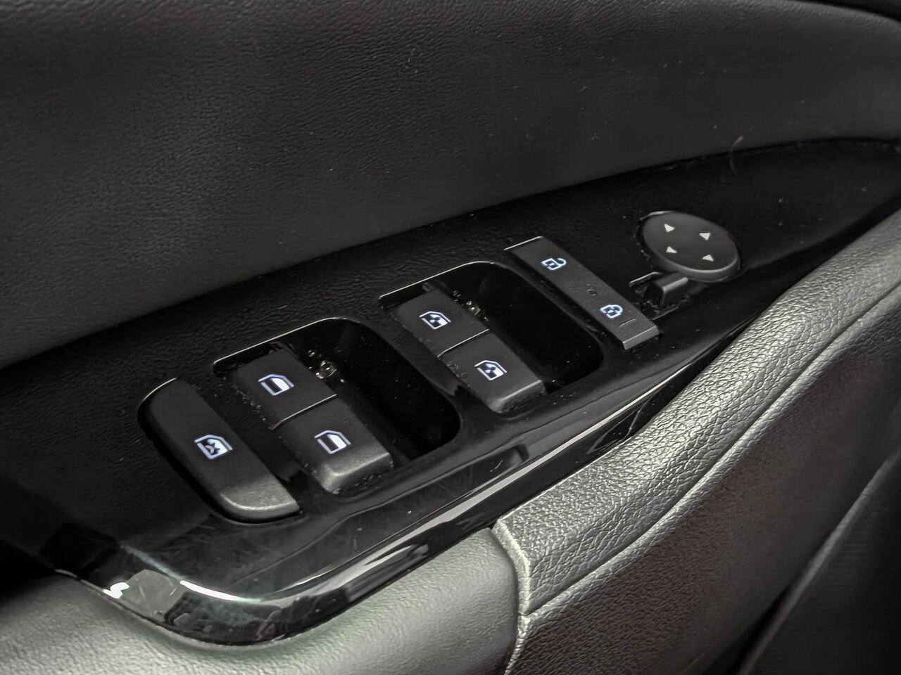 Kia Sportage AWD EX Toit Pano Cuir Sièges et Volant Chauffants 2023 Blanc Sherbrooke - photo #15