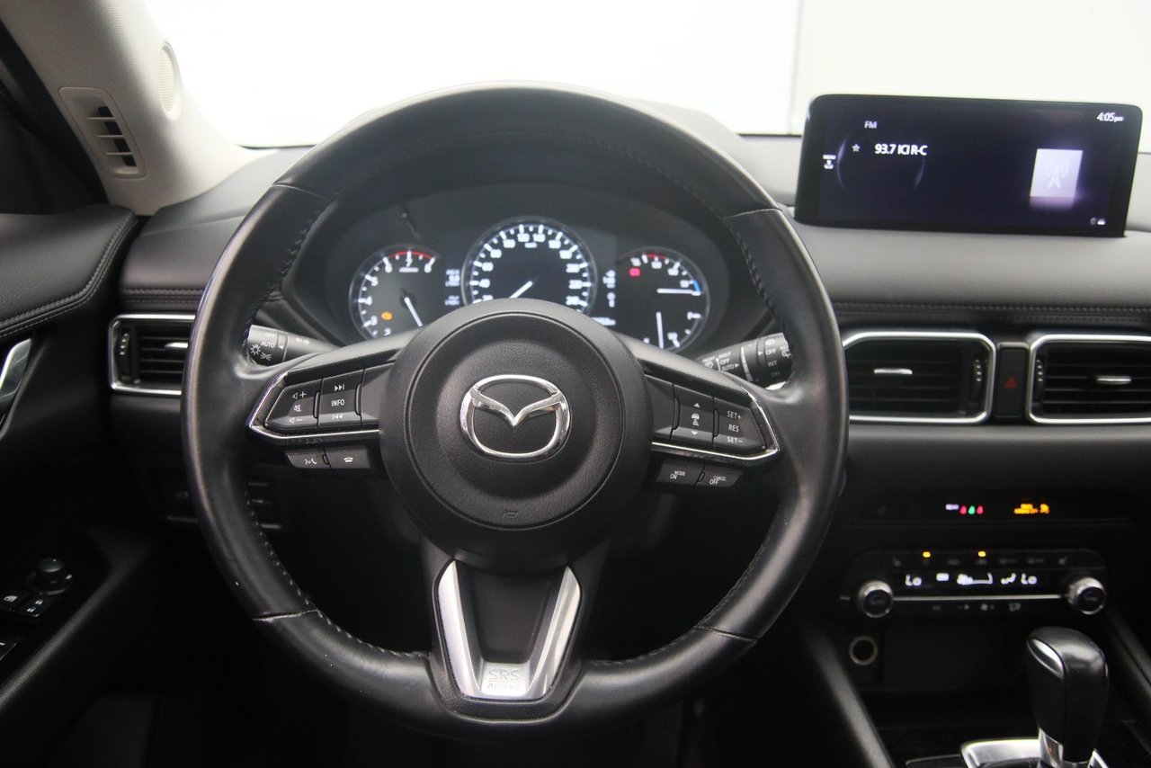 2023 Mazda CX-5 White Baie-Comeau - photo #11