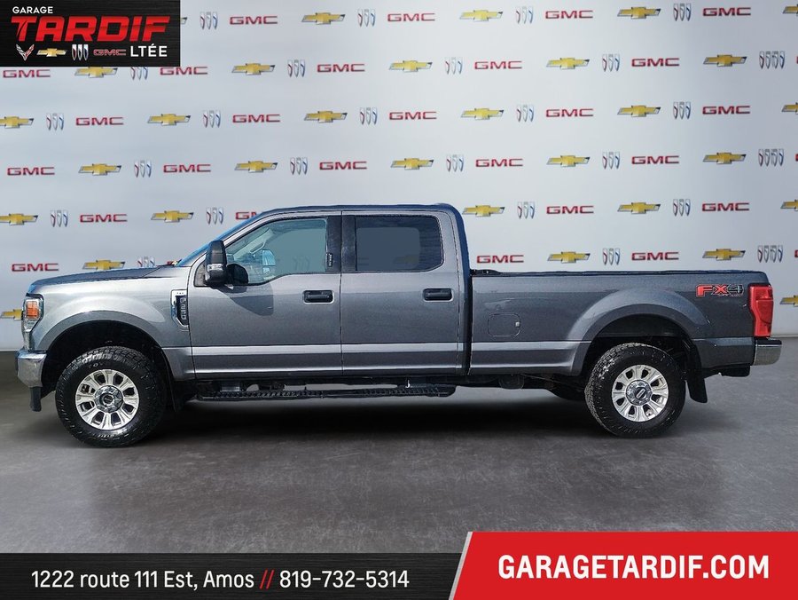 Ford F-250 Super Duty 4WD Crew Cab 176'' WB 2022 Gris