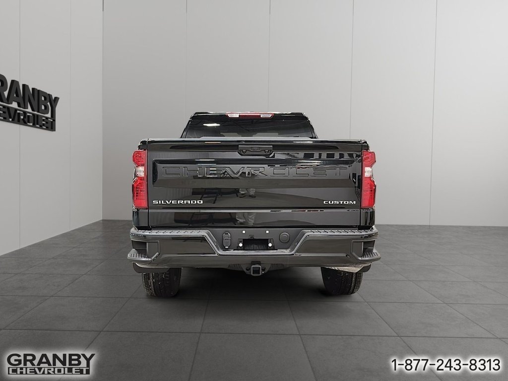 CHEVROLET Silverado 1500 K1500 SILVERADO CREW CAB CUSTOM STD/BOX (1CX) | B26-0627 2026 Noir Granby - photo #5