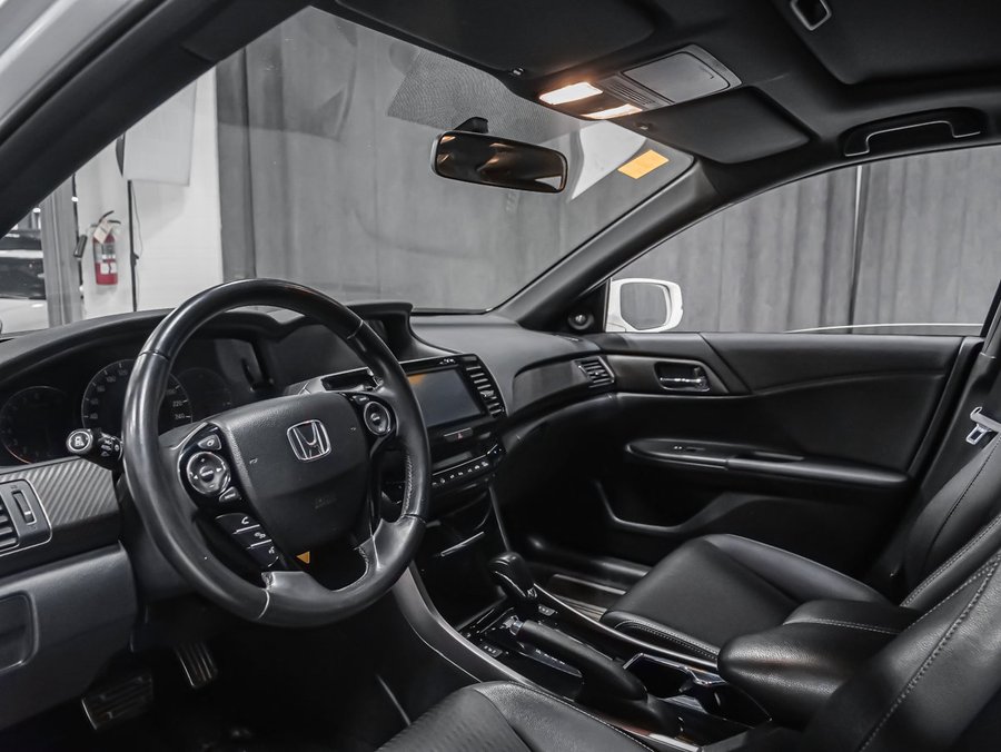 2017 Honda Accord Sedan SPORT White