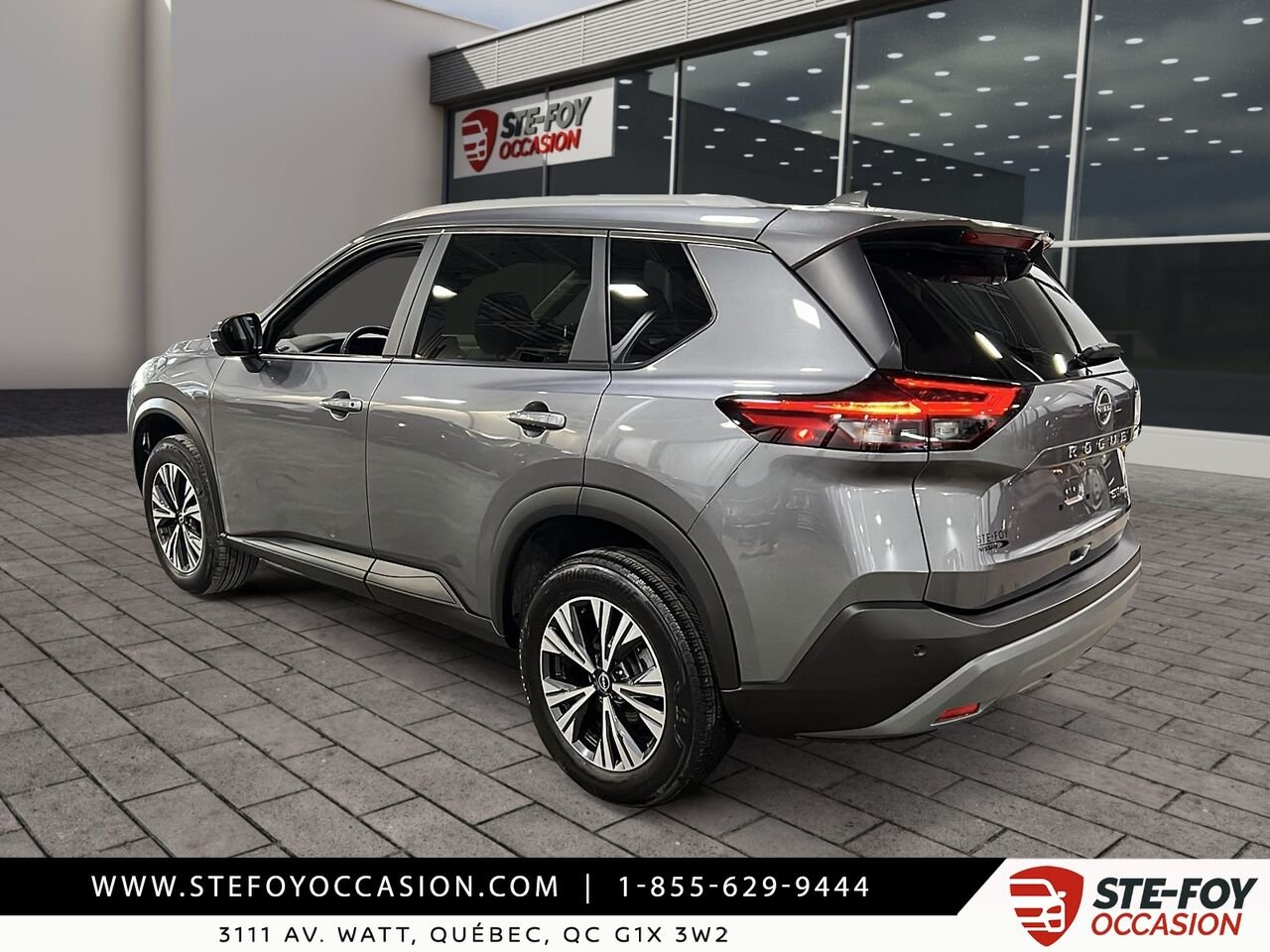 2023 Nissan Rogue Grey Québec - photo #3