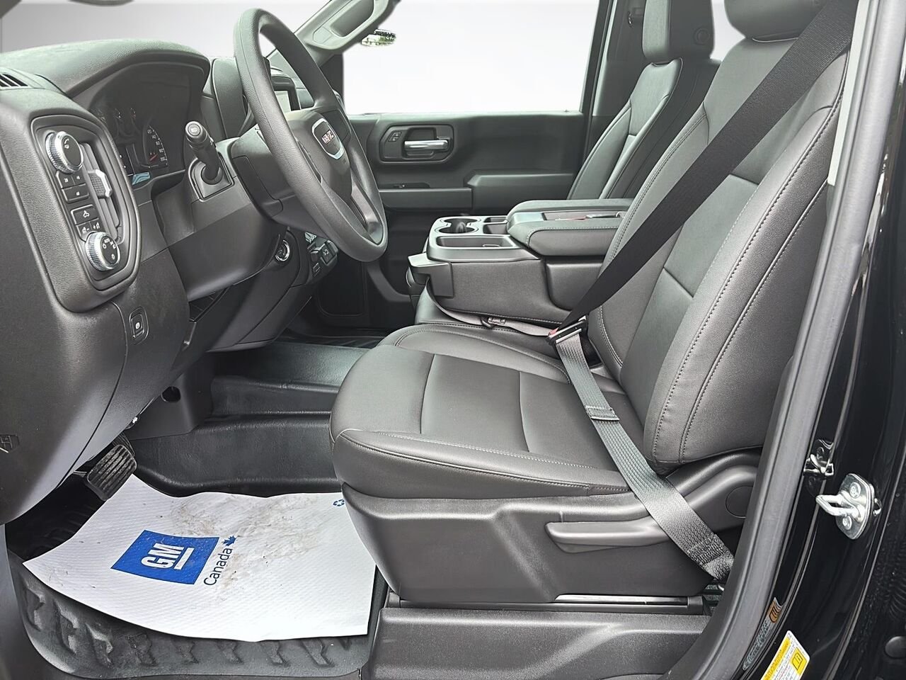 GMC Sierra 3500HD Pro cabine double 4RM 162 po 2026 NOIR ONYX Saint-Hyacinthe - photo #7