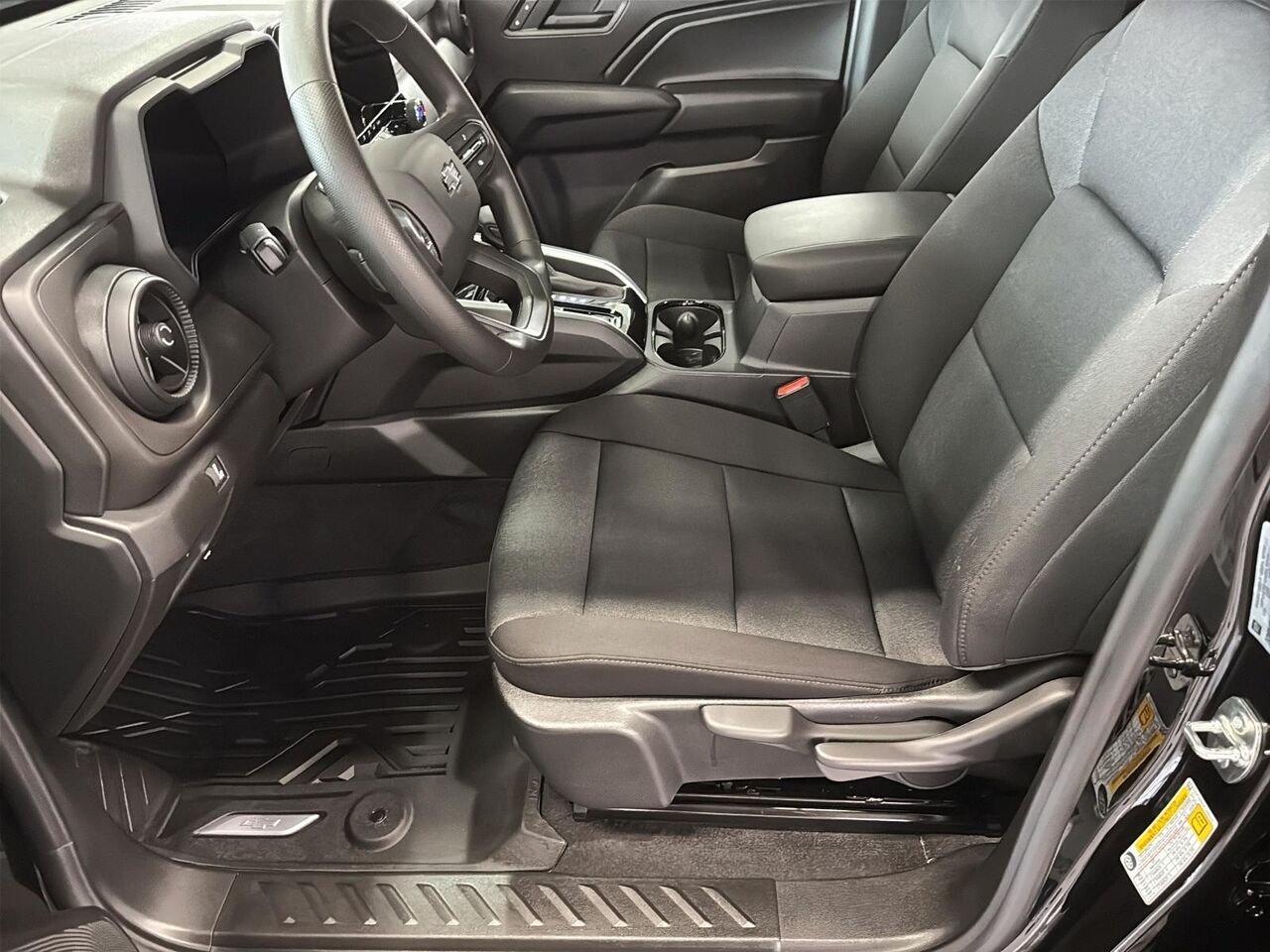 CHEVROLET Colorado TRAIL BOSS 4RM 2026 NOIR Saint-Hyacinthe - photo #8