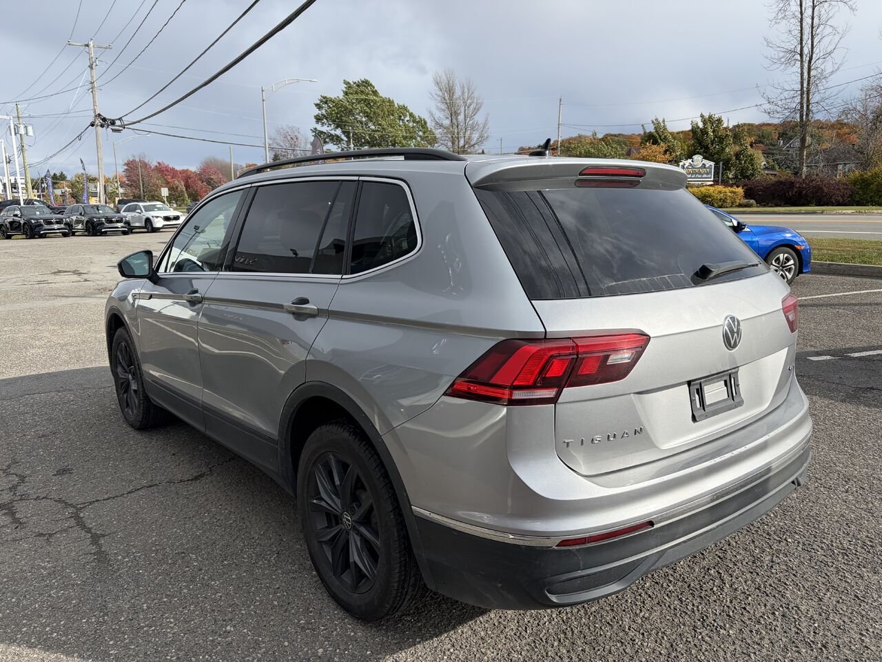 VOLKSWAGEN TIGUAN SE/WOLFSBURG Comfortline 4MOTION 2024 Gris Montmagny - photo #6