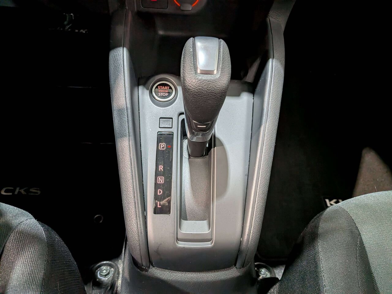 2024 Nissan Kicks S FWD Black Val-David - photo #23